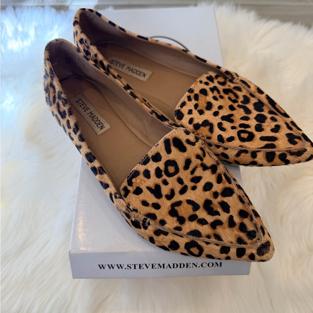 Steve Madden Tan and Black Leopard Loafers